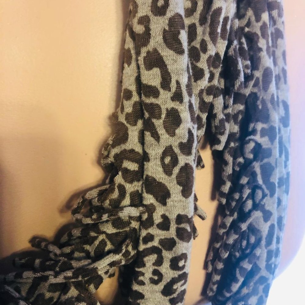 Scarf - Picture 3 of 4